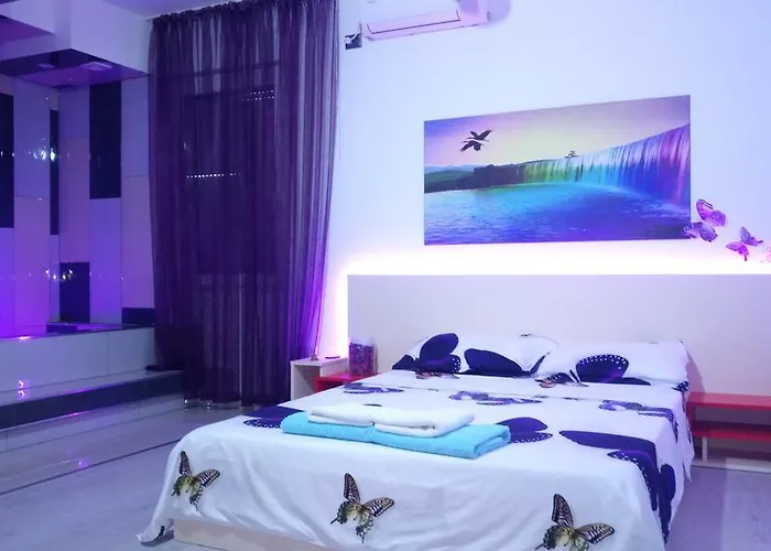 Hello Гостьовий будинок