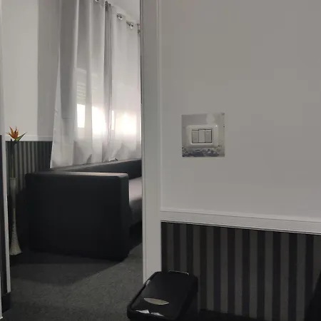 בית הארחה Hello